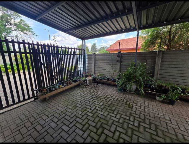 3 BEDROOM HOUSE FOR SALE IN VANDERBIJLPARK CE 5